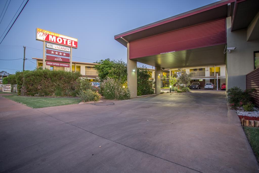 Spinifex Motel And Serviced Apartments Mount Isa Exteriér fotografie