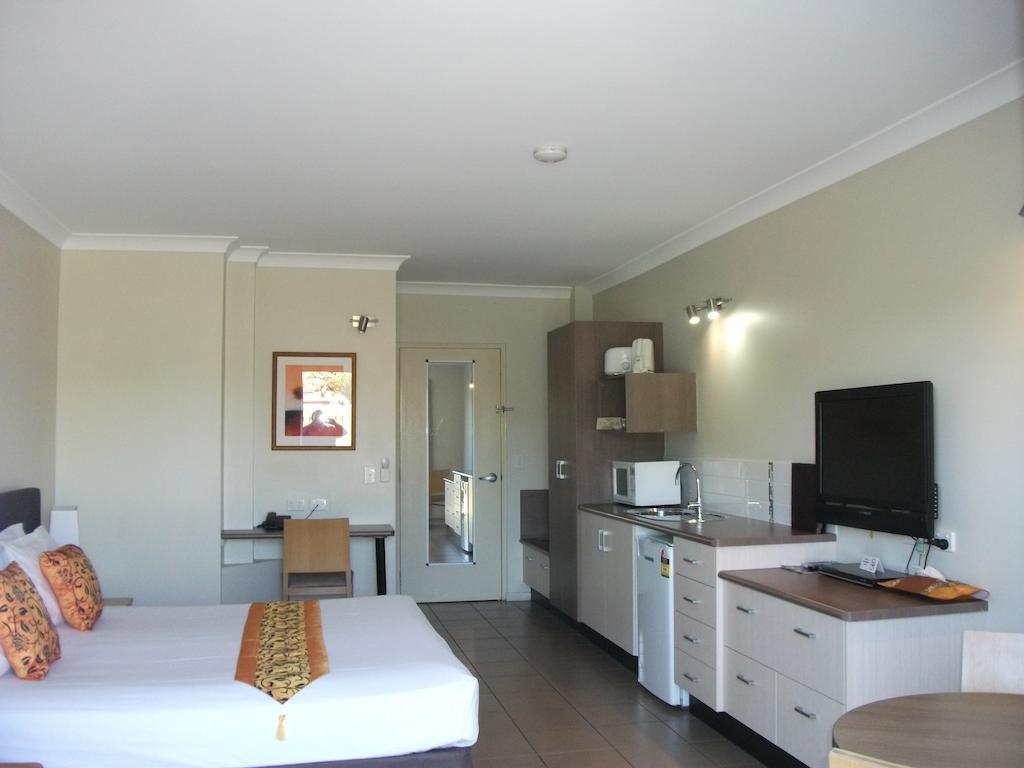 Spinifex Motel And Serviced Apartments Mount Isa Pokoj fotografie