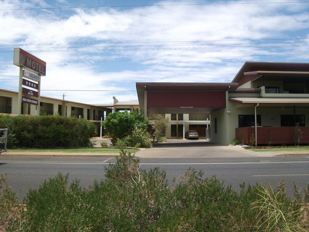 Spinifex Motel And Serviced Apartments Mount Isa Exteriér fotografie